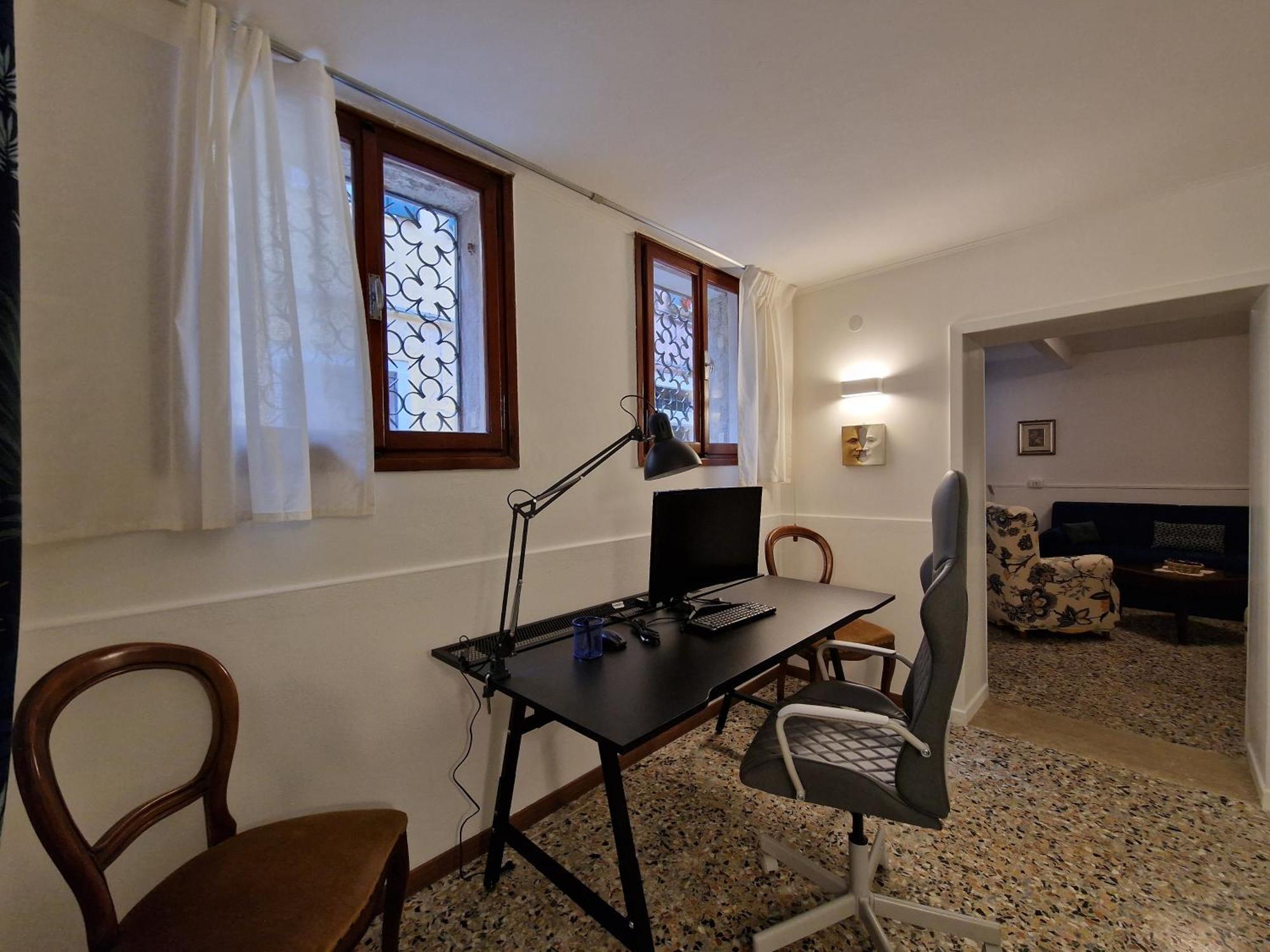Veneziacentopercento La Forcola Apartment, Next To Rialto Bridge Buitenkant foto