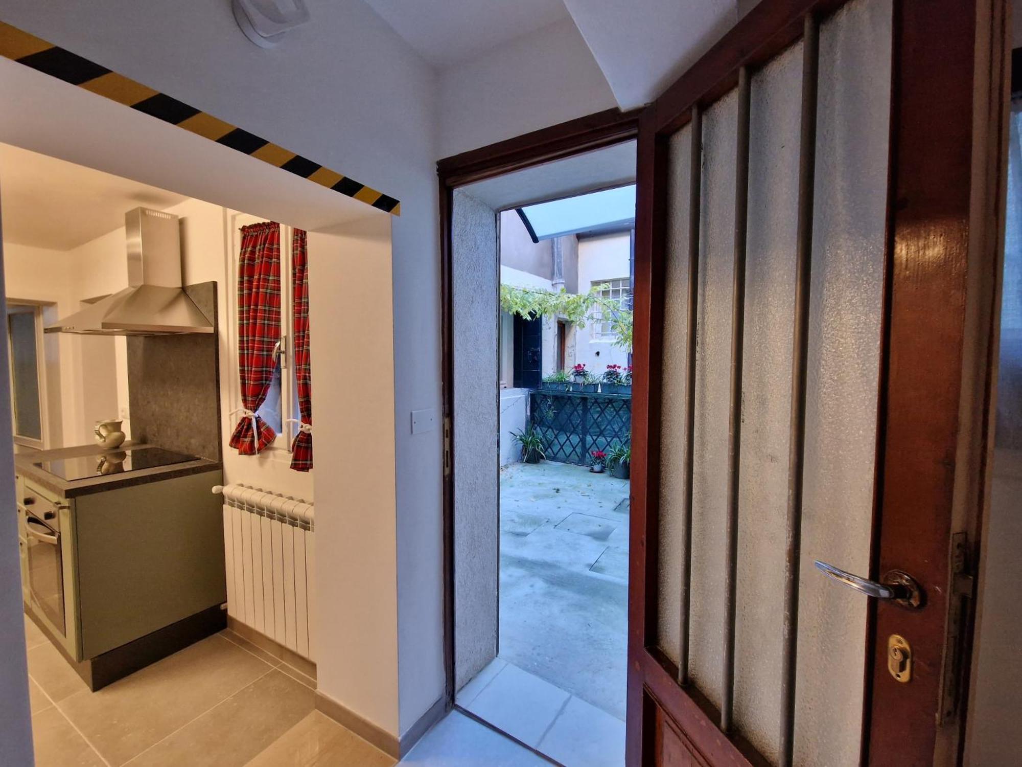 Veneziacentopercento La Forcola Apartment, Next To Rialto Bridge Buitenkant foto