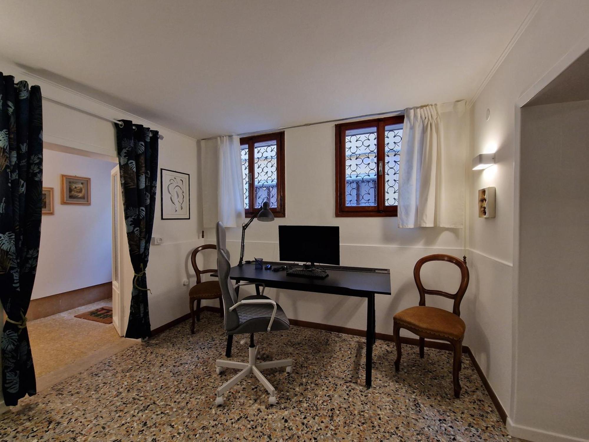 Veneziacentopercento La Forcola Apartment, Next To Rialto Bridge Buitenkant foto