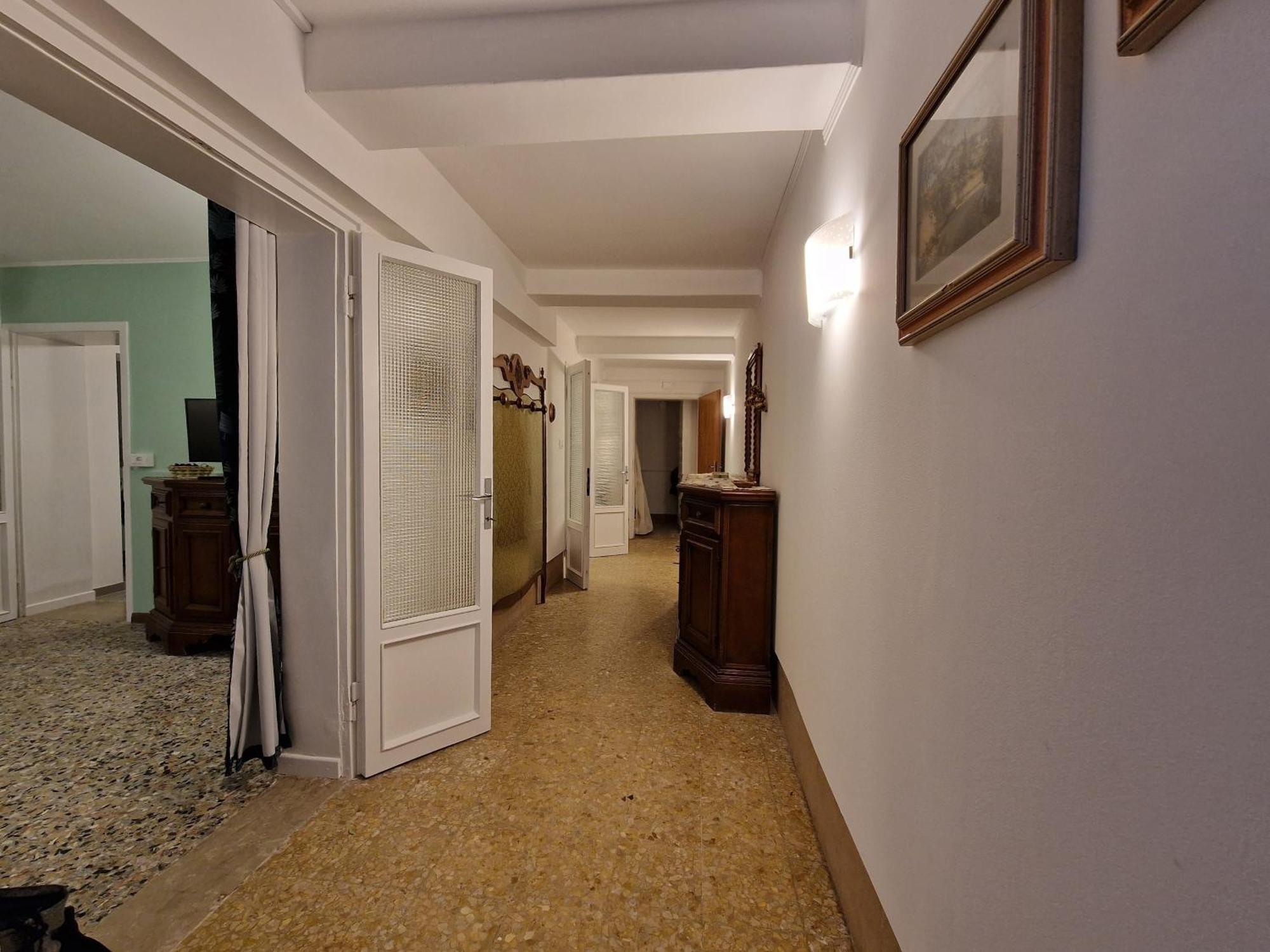 Veneziacentopercento La Forcola Apartment, Next To Rialto Bridge Buitenkant foto