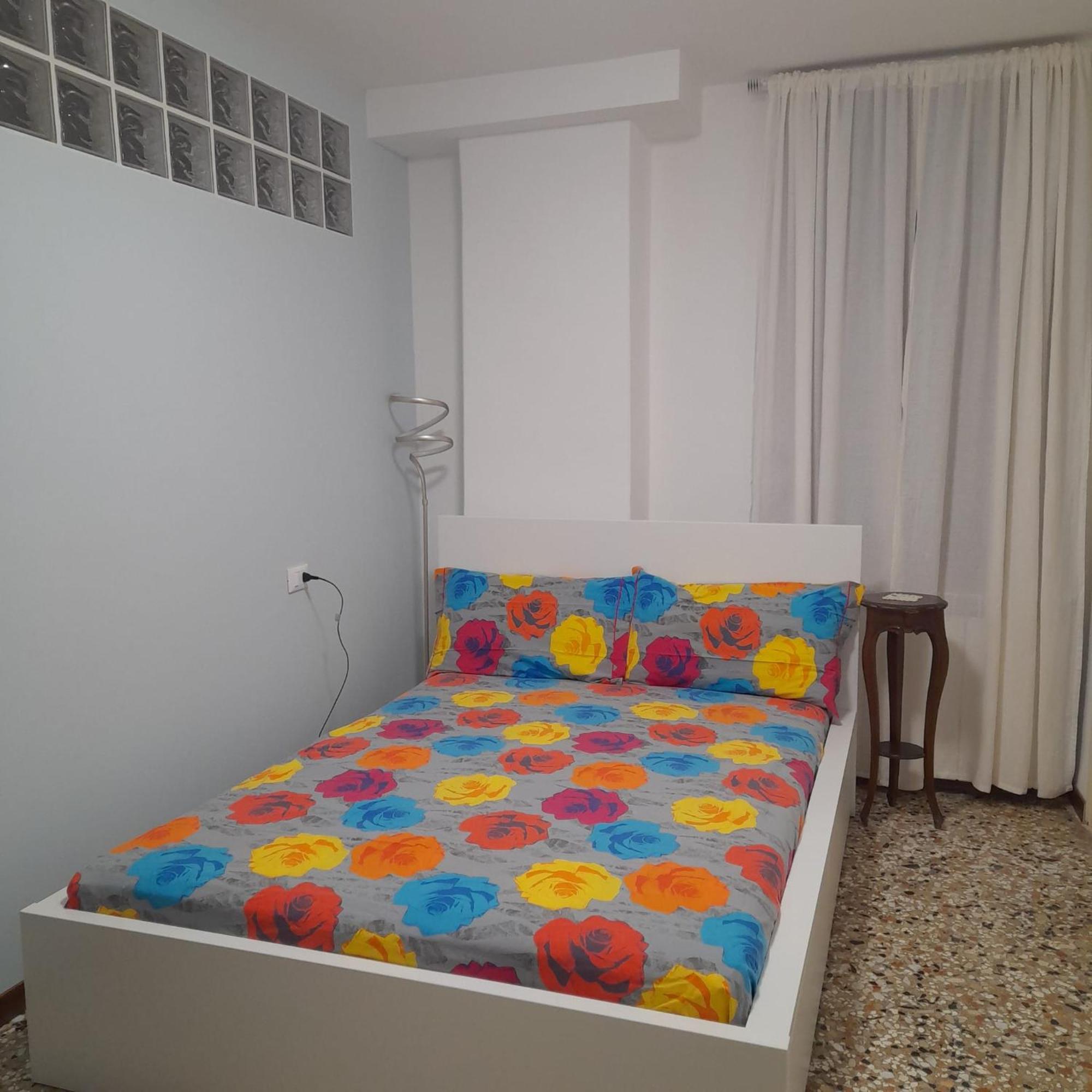 Veneziacentopercento La Forcola Apartment, Next To Rialto Bridge Buitenkant foto